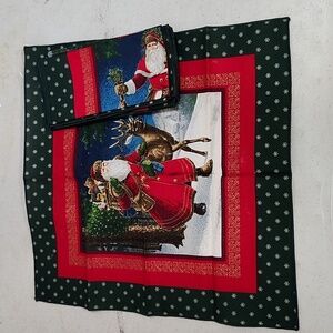 FESTIVE CLOTH SANTA and REINDEER CLOTH NAPKIN 6-PIECE SET